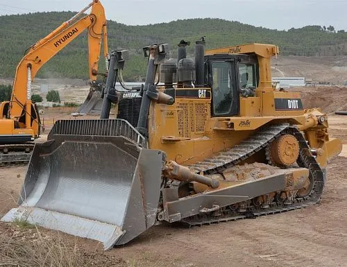 Запчасти для Бульдозеры CATERPILLAR D10T